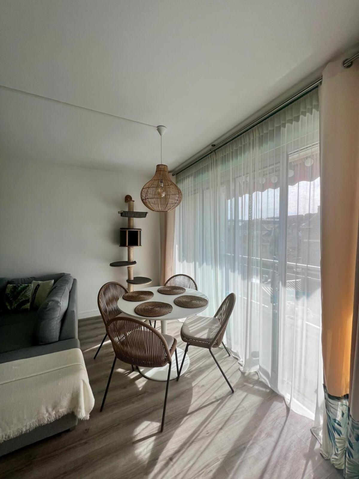 Casa Bert - T2 Avec Parking&Balcon En Centre Ville Брив-ла-Гаярд Екстер'єр фото